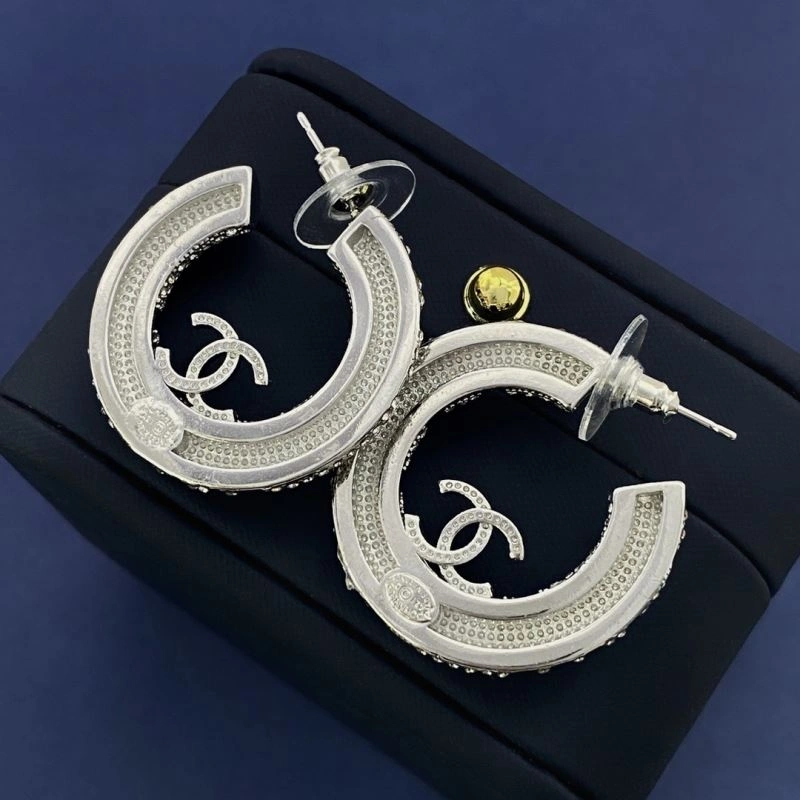 Trendsetting Chanel Earrings 232287