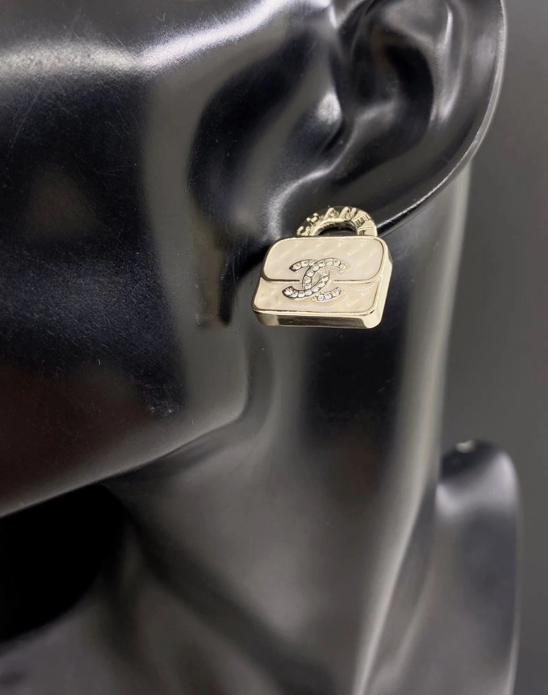 Chanel Earrings SoftTouch 232294