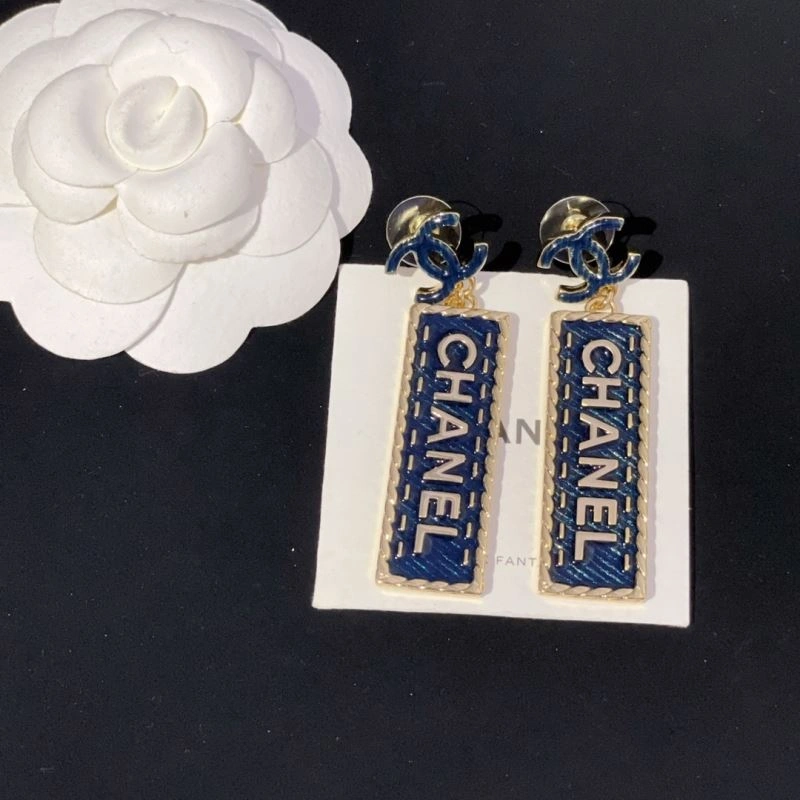 Chanel Earrings Bold 232282