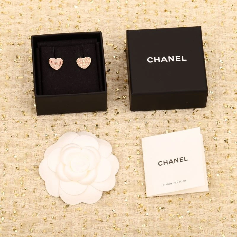 Lightweight Chanel Earrings 232309