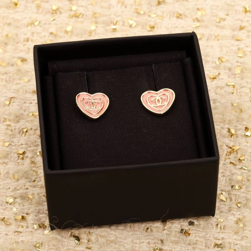 Lightweight Chanel Earrings 232309
