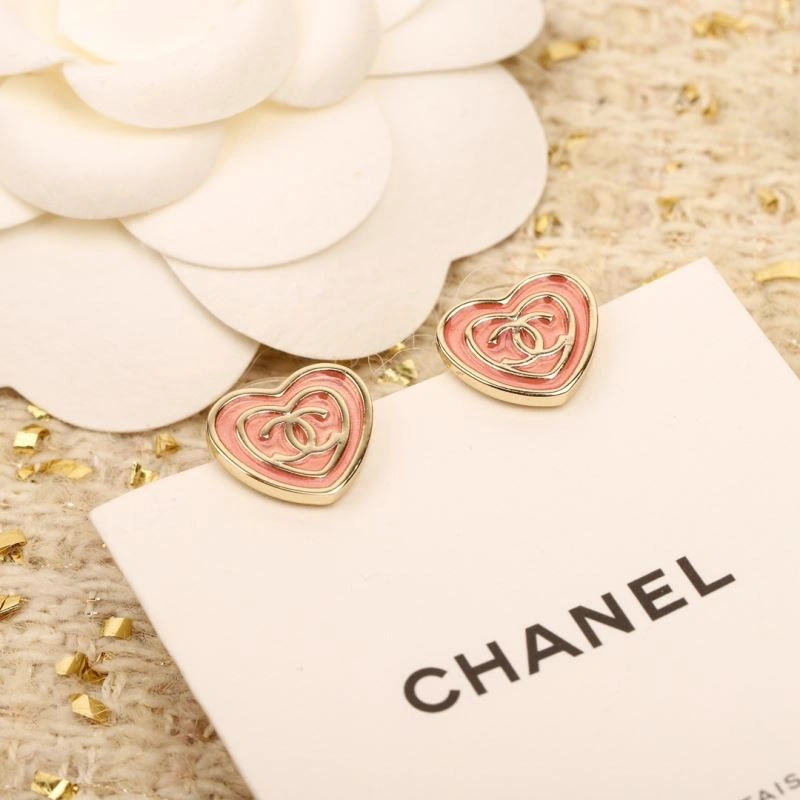 Lightweight Chanel Earrings 232309