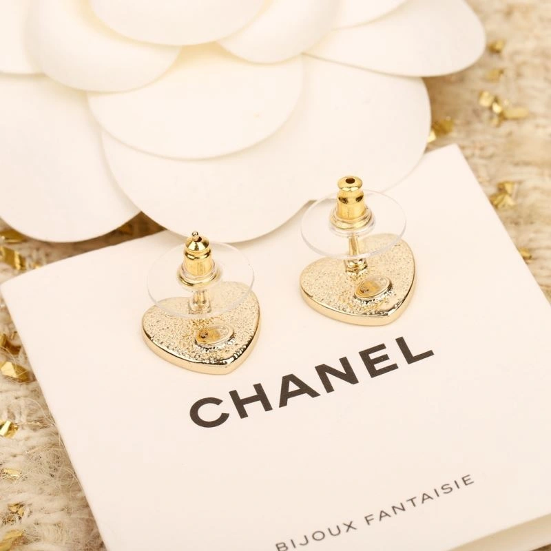 Lightweight Chanel Earrings 232309
