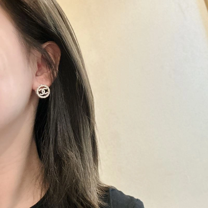 WaterResistant Chanel Earrings 232277