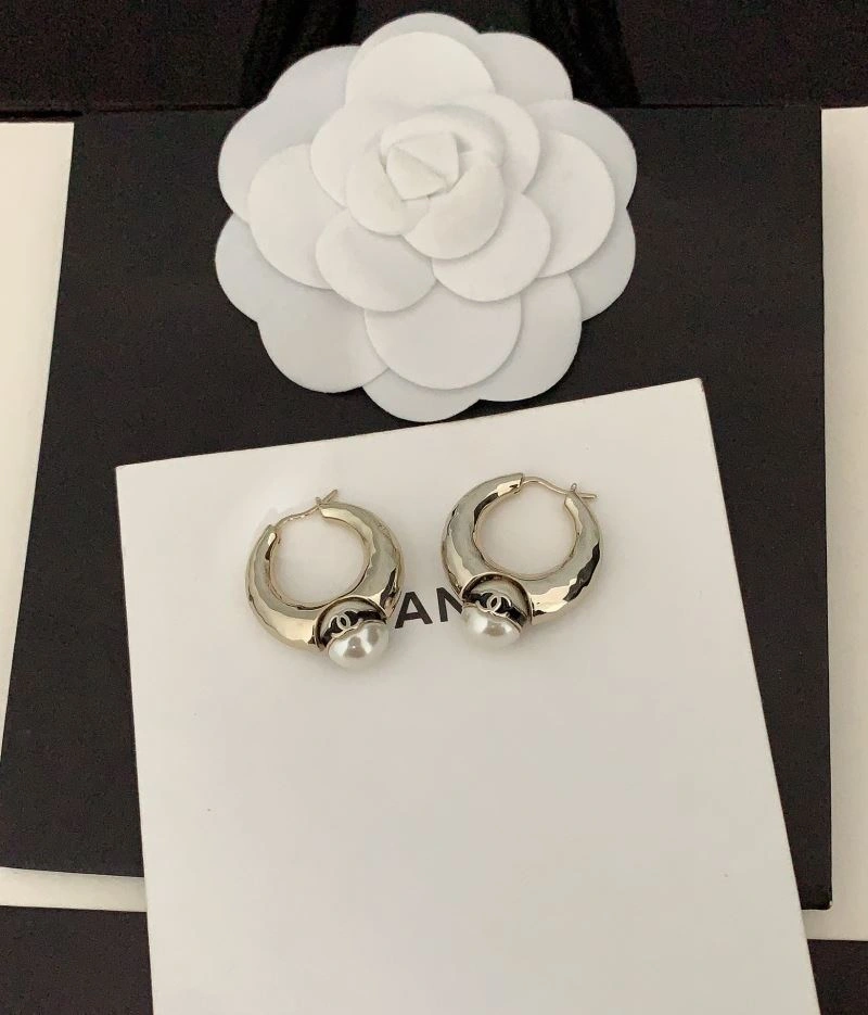 Chanel Earrings Breathable 232275