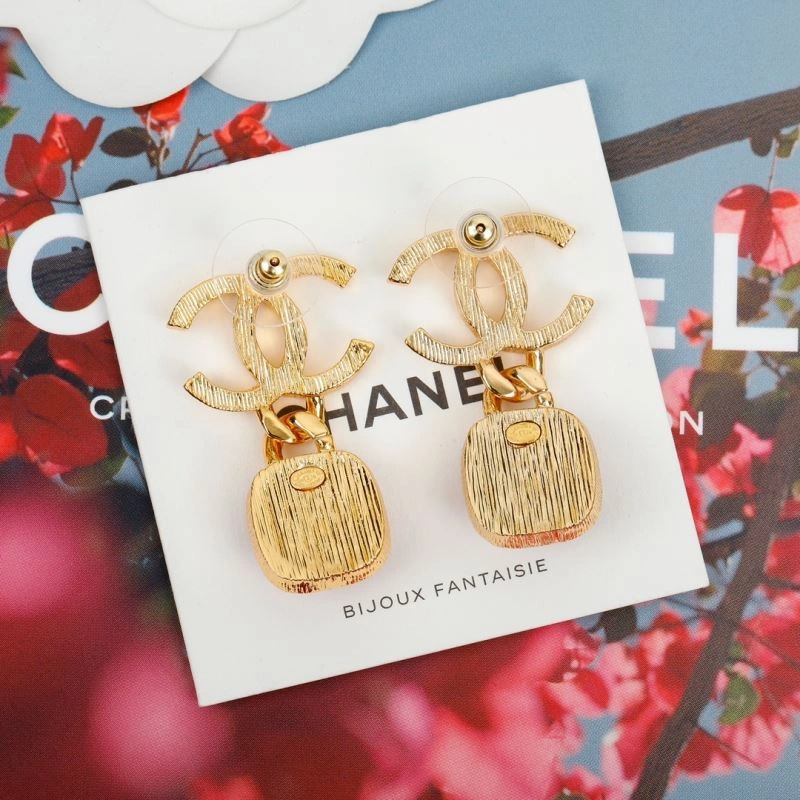 Supportive Chanel Earrings 232337