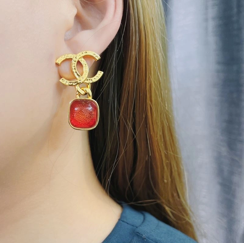 Supportive Chanel Earrings 232337