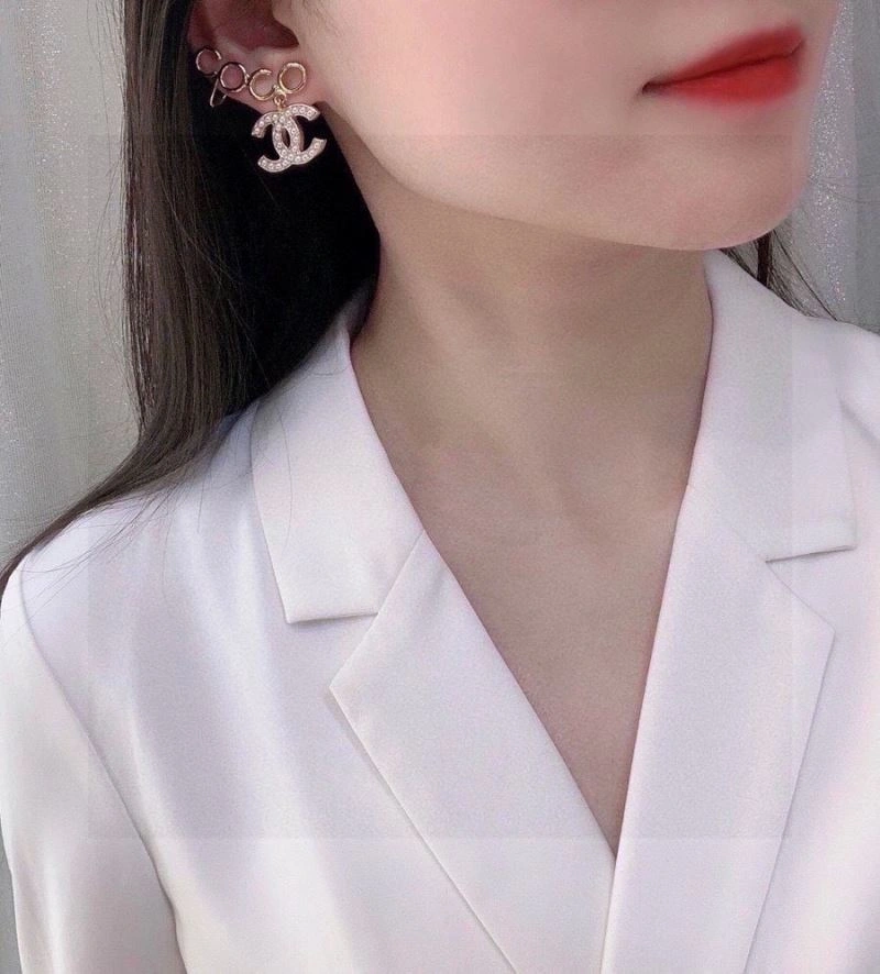 Affordable Chanel Earrings 232263