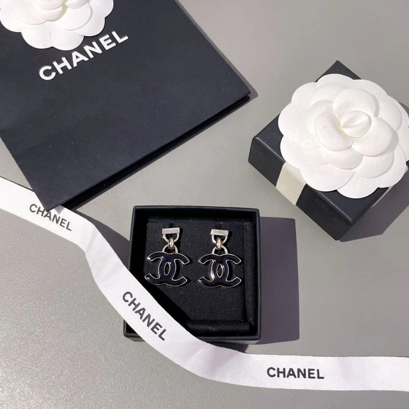 Chanel Earrings Supportive 232296