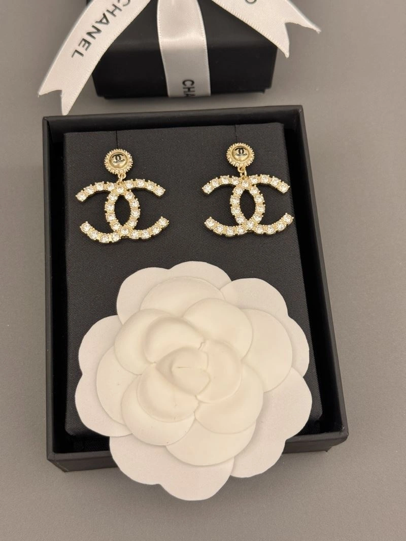 Versatile Chanel Earrings 232408