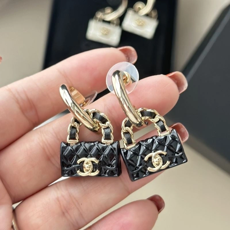 Trendsetting Chanel Earrings 232250