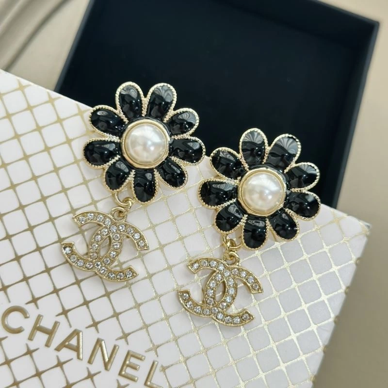 Chanel Earrings Modern 232264