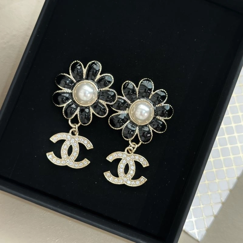 Chanel Earrings Modern 232264
