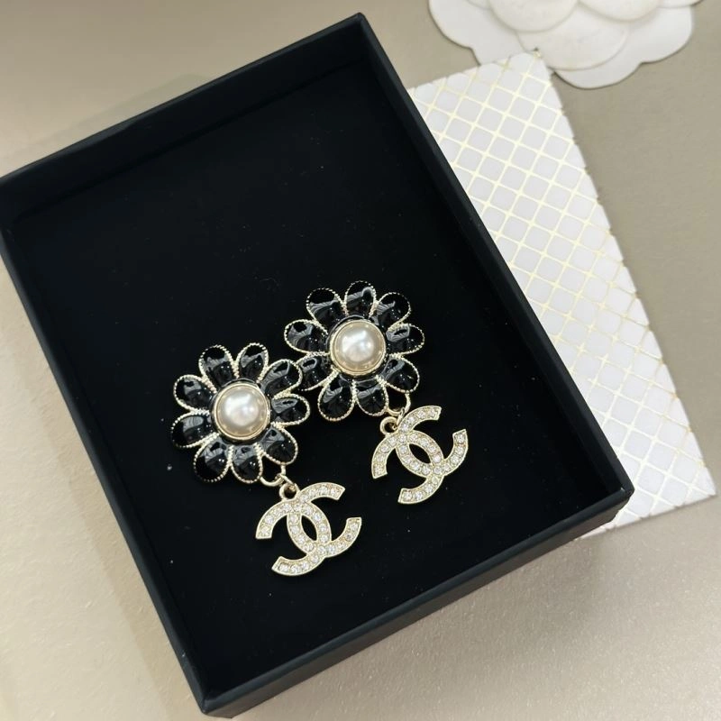 Chanel Earrings Modern 232264