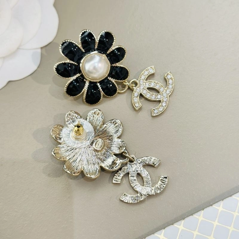 Chanel Earrings Modern 232264