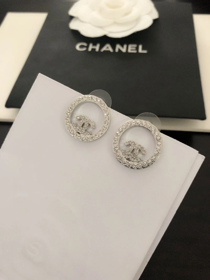 Reliable Chanel Earrings 232244