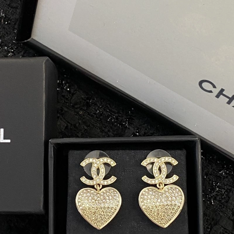 Comfortable Chanel Earrings 232267