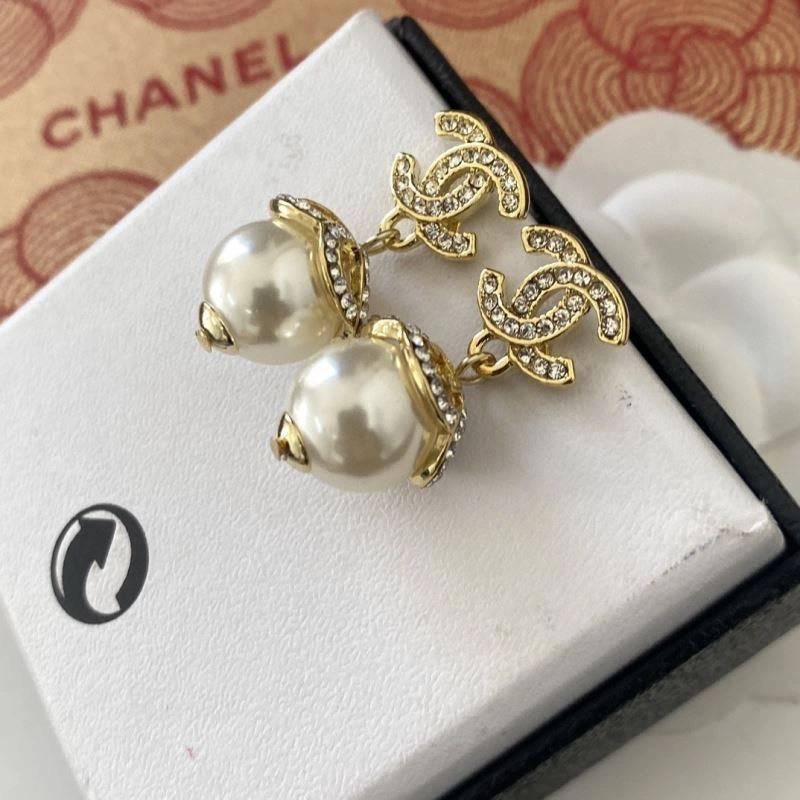 Chanel Earrings Trendsetting 232234