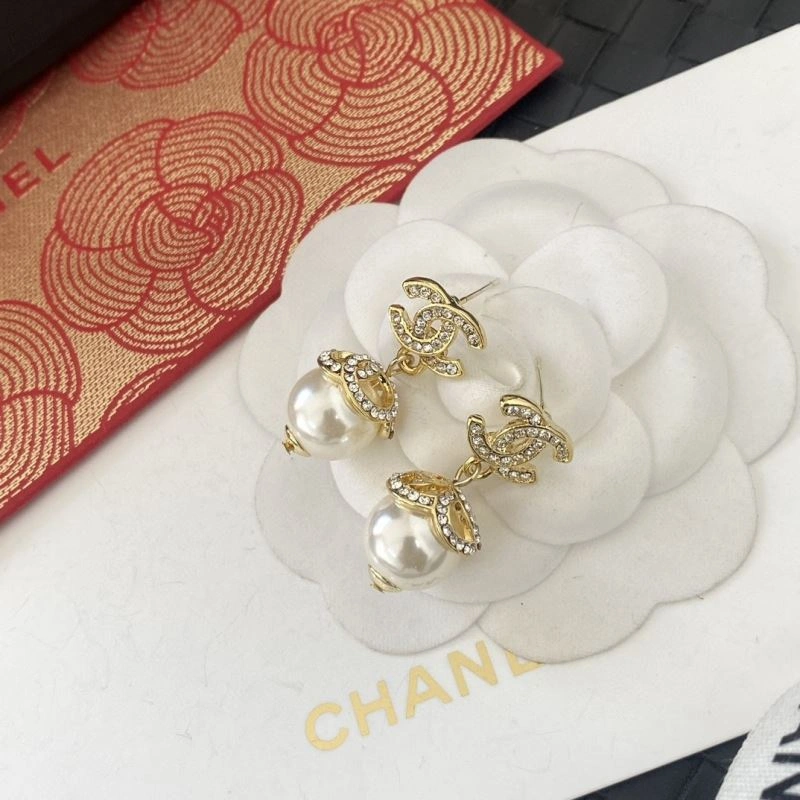 Chanel Earrings Trendsetting 232234