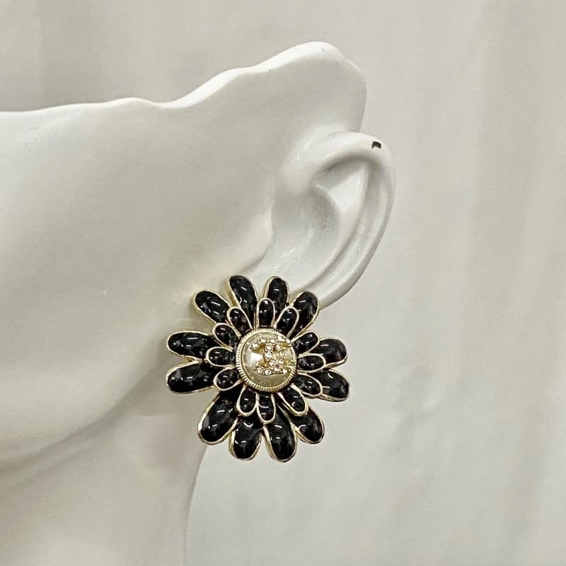 Chanel Earrings EasyCare 232233