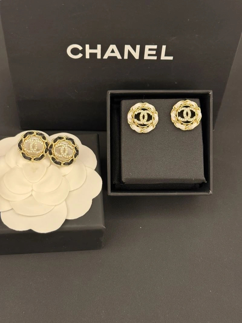Chanel Earrings Comfortable 232206