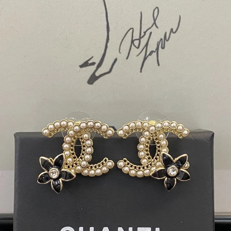 Bold Chanel Earrings 232201
