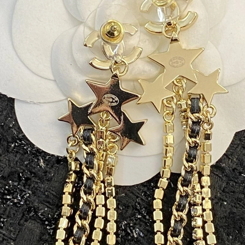 Minimalist Chanel Earrings 232246