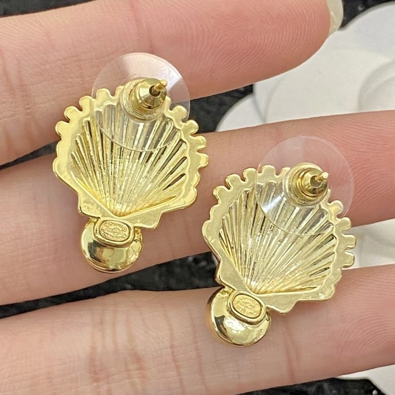 Chanel Earrings MoistureWicking 232218
