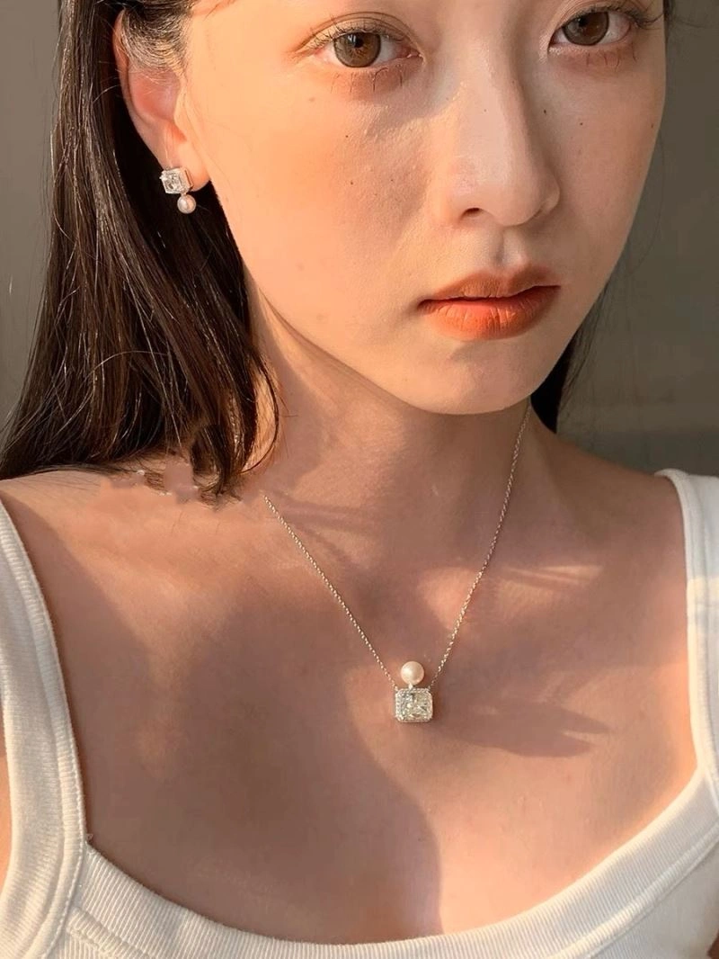 ZeroBulk Chanel Earrings 232187