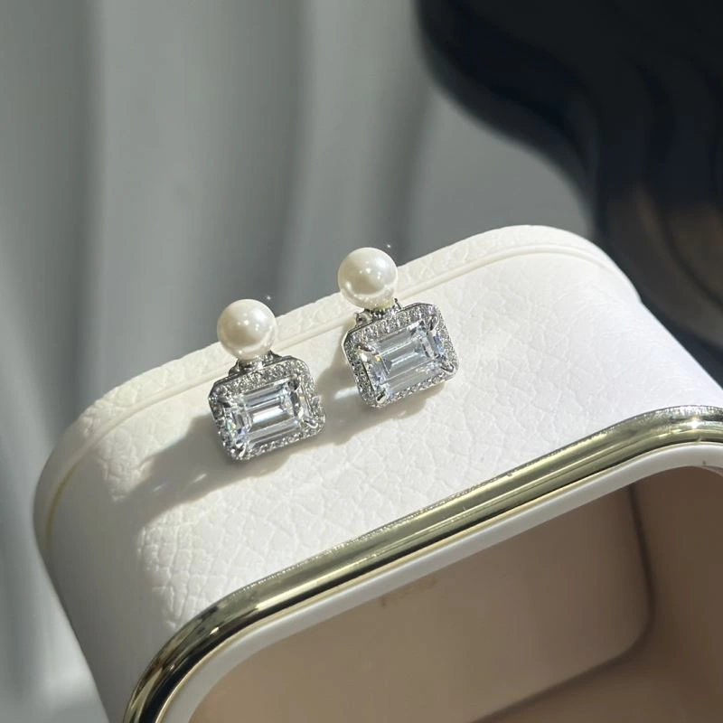 ZeroBulk Chanel Earrings 232187