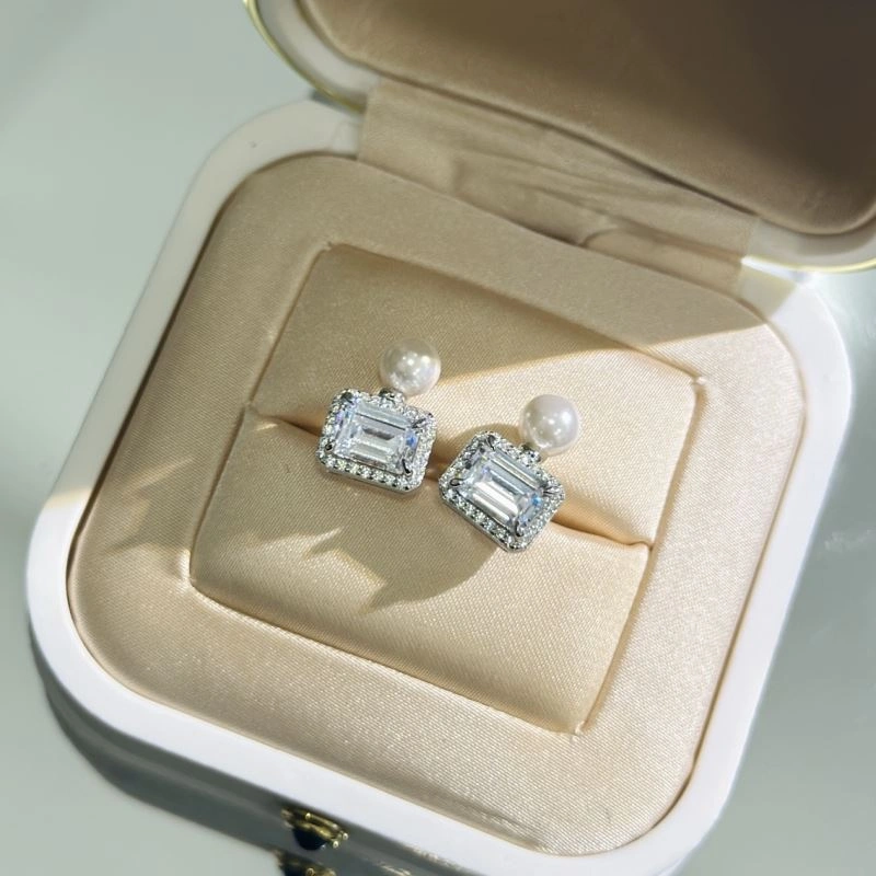 ZeroBulk Chanel Earrings 232187