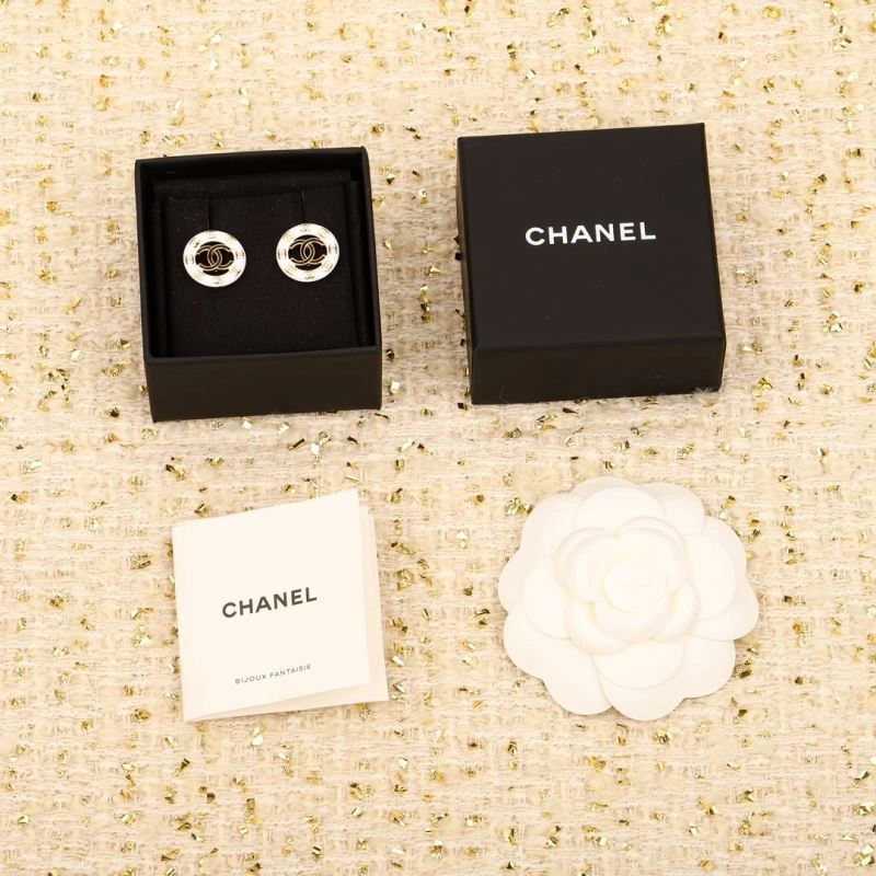 Chanel Earrings Minimalist 232243