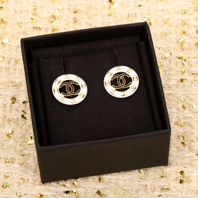 Chanel Earrings Minimalist 232243