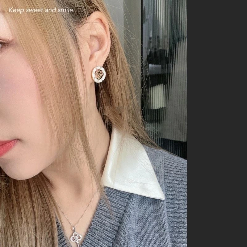 Chanel Earrings Minimalist 232243