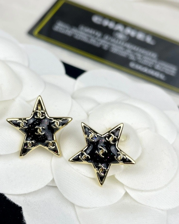 Chanel Earrings SmoothTexture 232165