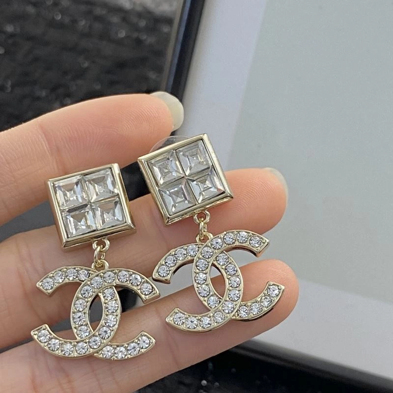 Chanel Earrings Durable 232184