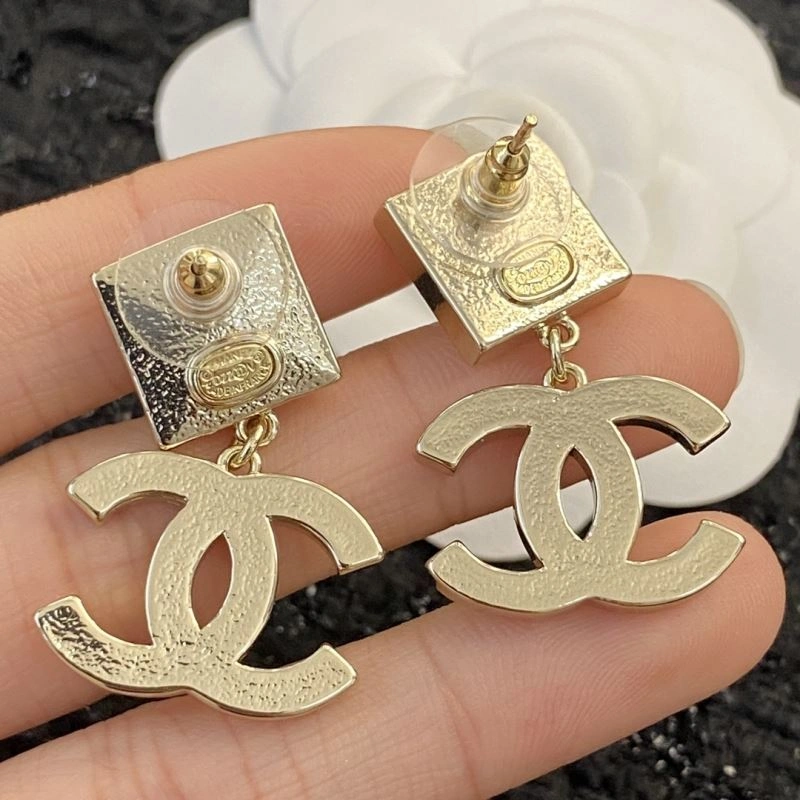 Chanel Earrings Durable 232184