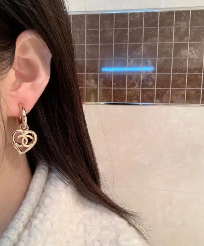 TechFriendly Chanel Earrings 232151