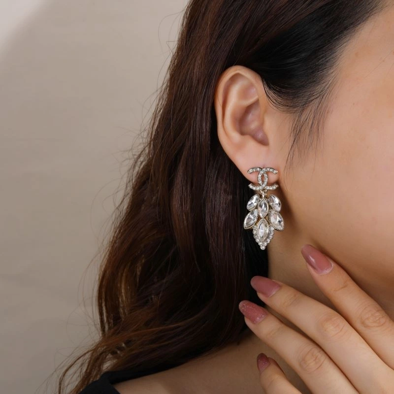 Chic Chanel Earrings 232155