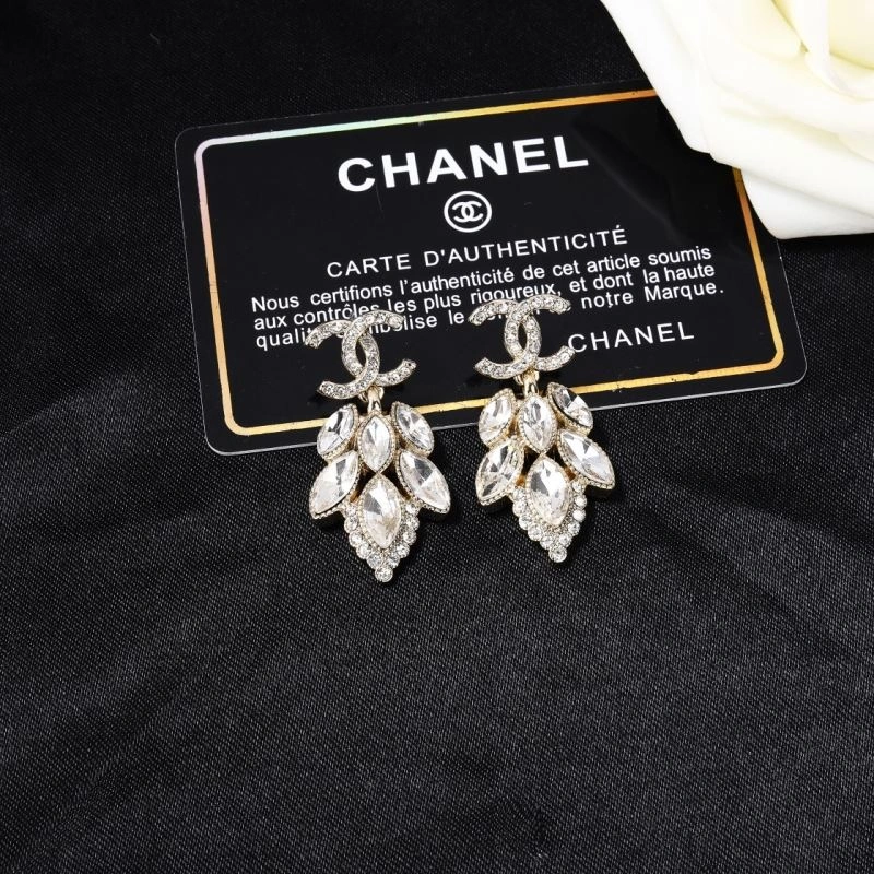 Chic Chanel Earrings 232155