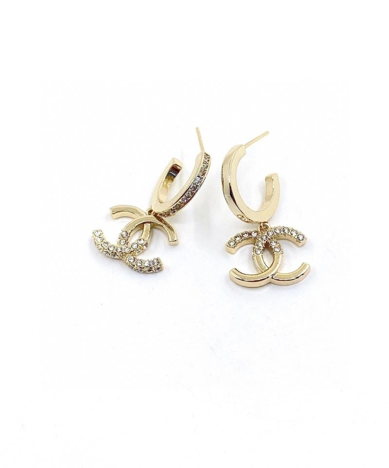 Unique Chanel Earrings 232202