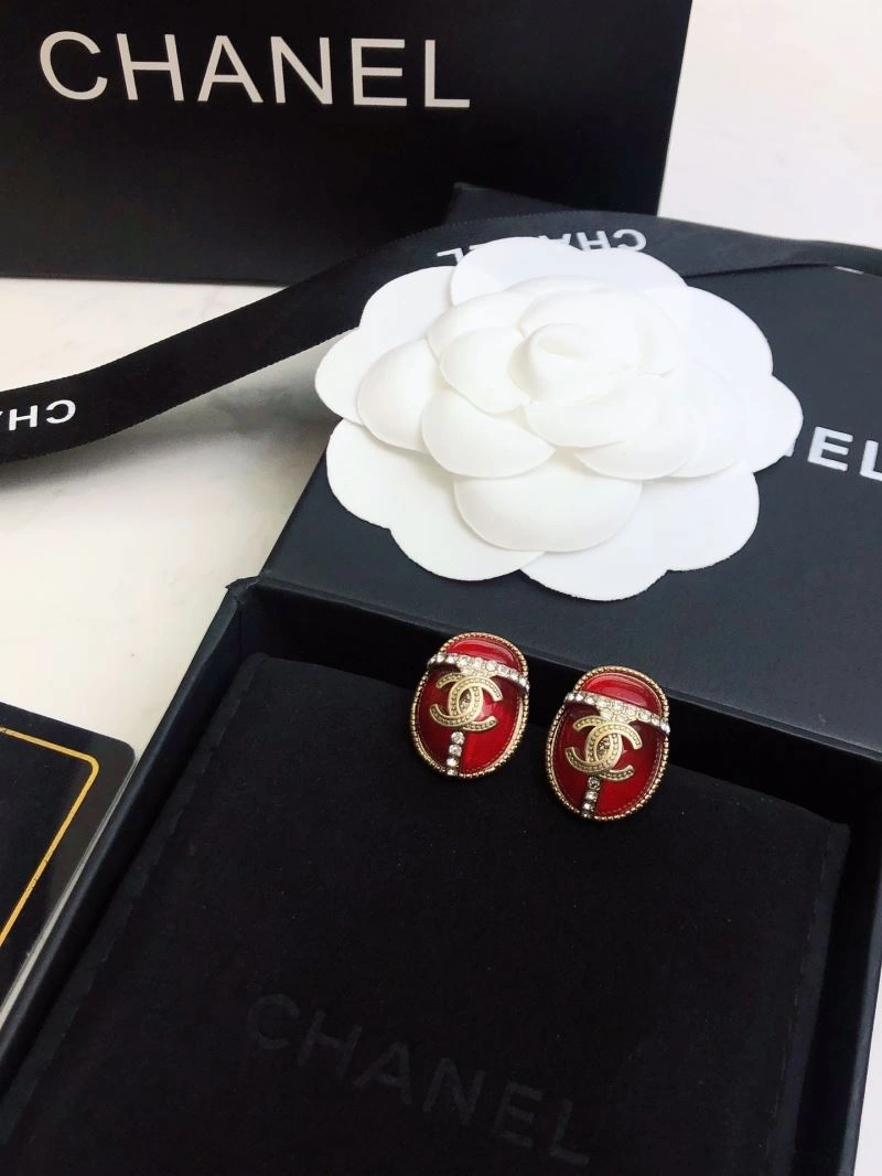Compact Chanel Earrings 232140