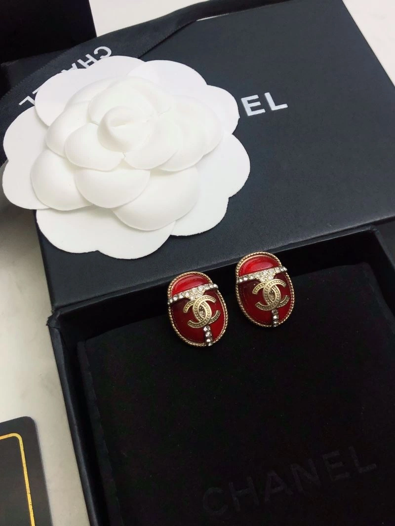 Compact Chanel Earrings 232140