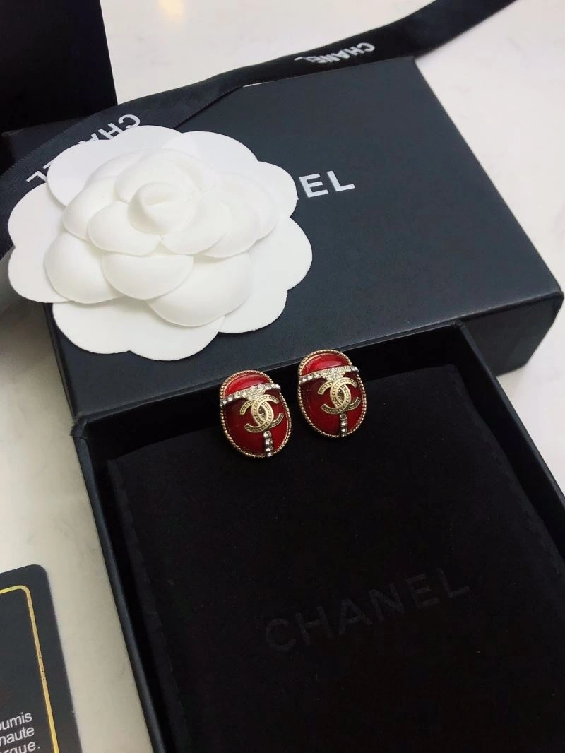 Compact Chanel Earrings 232140