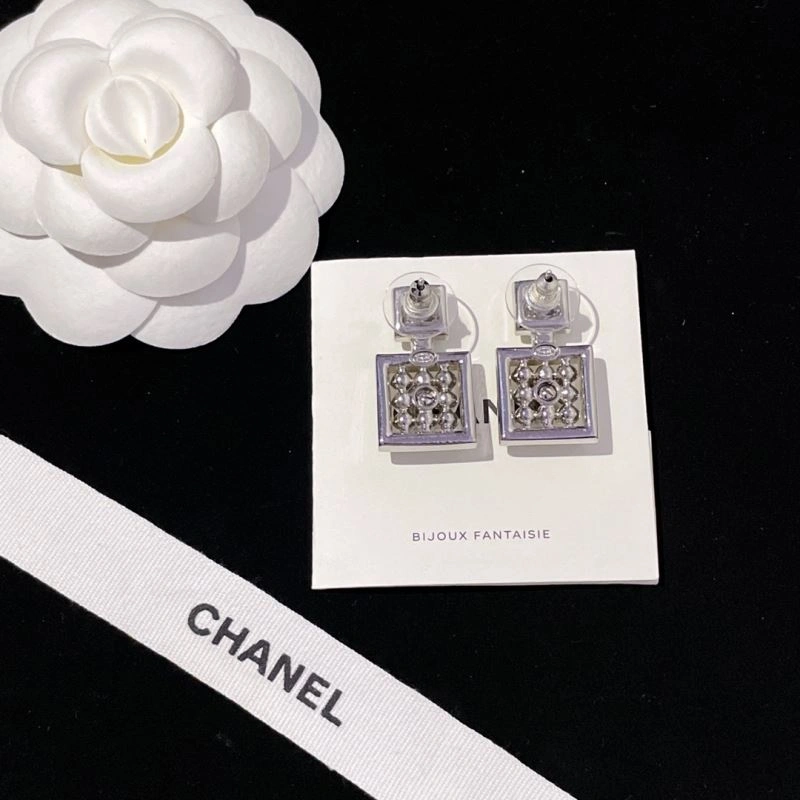 WeatherProof Chanel Earrings 232157