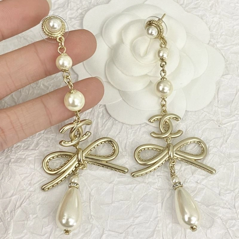 Neat Chanel Earrings 232154