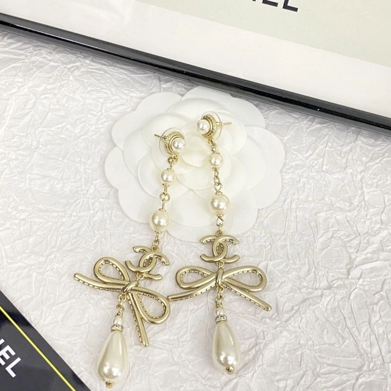 Neat Chanel Earrings 232154