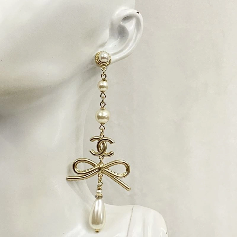 Neat Chanel Earrings 232154