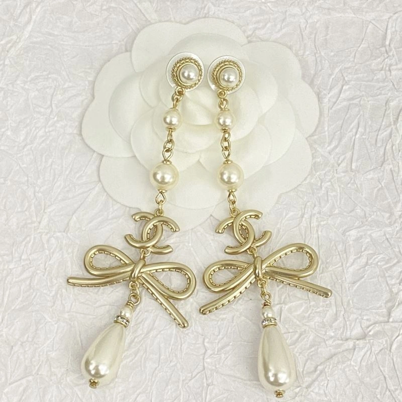 Neat Chanel Earrings 232154