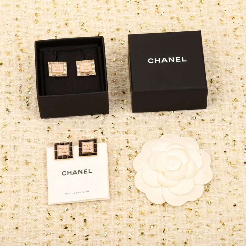 Chanel Earrings Functional 232152